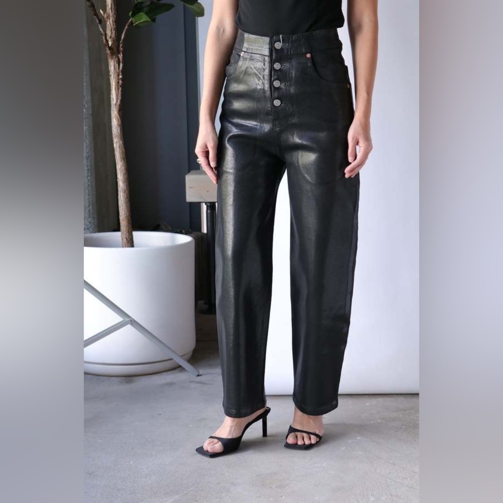 MM6 MAISON MARGIELA
Black Coated Jeans